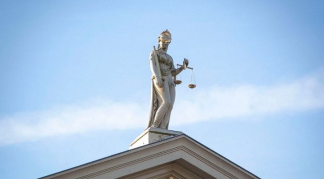 Hollanda'yı 2 milyon euro dolandıran memur