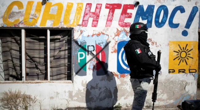 Meksika'da 9'u üst geçide asılı, 10 ceset bulundu