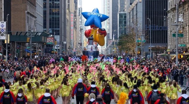 New York'ta Şükran Günü yürüyüşü yapıldı