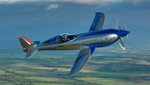 Rolls-Royce'un tam elektrikli uçağı rekor kırdı