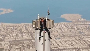 Will Smith, Burc Halife'ye tırmandı