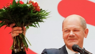 Almanya'nın yeni başbakanı Olaf Scholz oldu