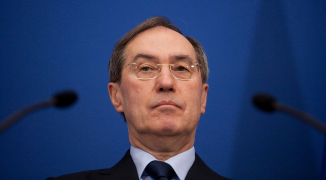 Eski Fransa İçişleri Bakanı Gueant tutuklandı