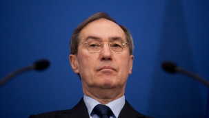 Eski Fransa İçişleri Bakanı Gueant tutuklandı