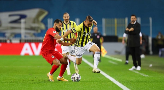 Fenerbahçe'de "yönetim istifa" sloganları