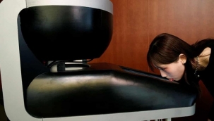 Japonya'da yalanınca tat veren ekran geliştirdi