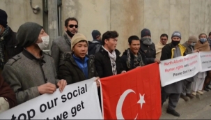 Kabil'de Afganlar Türkiye'yi protesto etti