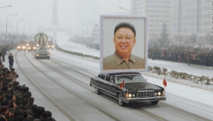 Kim Jong-il'in ölümünün 10. yıl dönümü için yas