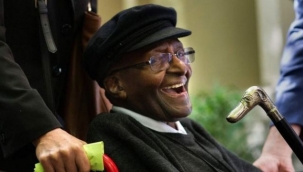 Nobel ödüllü başpiskopos Desmond Tutu öldü