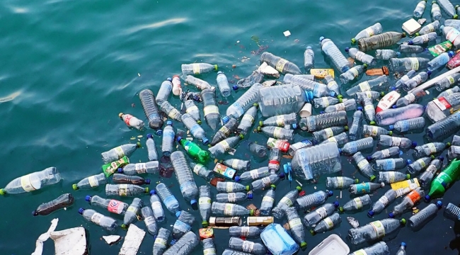 Okyanuslarda plastik alarmı