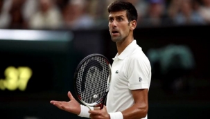 Aşısız Novac Djokovic, Avustralya'ya giremedi
