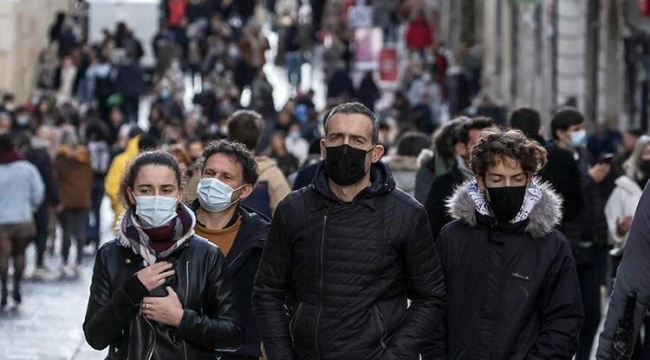 İngiltere'de pandemi kısıtlamaları gevşetildi