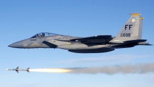 NATO ABD'ye ait F-15'leri Estonya'ya konuşlandırdı