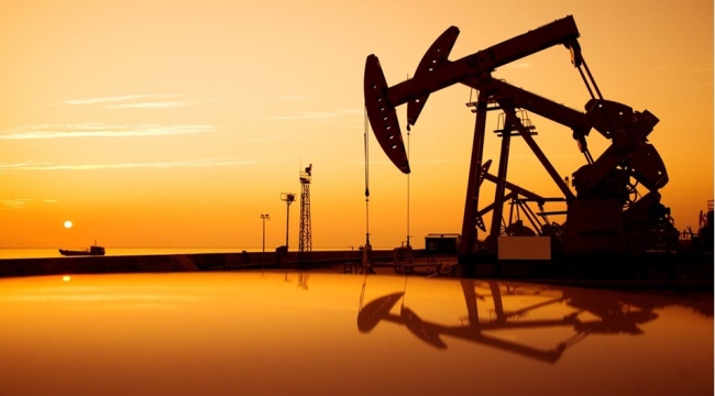 Petrolün varil fiyatı 90 dolara yaklaştı