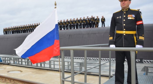 Rus donanması gövde gösterisine hazırlanıyor