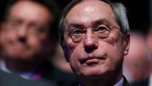 Sarkozy'nin İçişleri Bakanı'na bir ceza daha