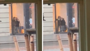 Amsterdam'daki bir Apple Store'da rehine krizi