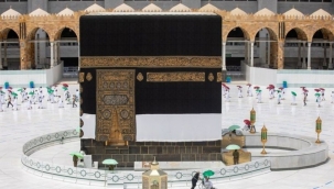 Dinayet: "Metaverse'ten sanal hac ibadeti olmaz"