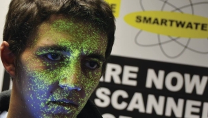 İngiltere aile içi şiddete karşı "akıllı su" dağıtıyor