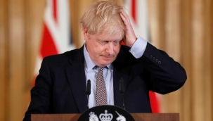 İngiltere'de üst düzey beş yetkili istifa etti