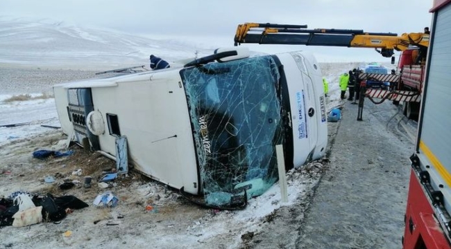 Konya'da tur otobüsü devrildi: 6 kişi öldü