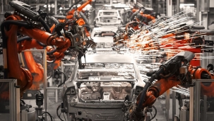 Otomotiv üretimi 2022'ye düşüşle girdi