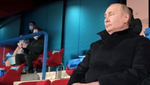 Putin, Kış Olimpiyatları töreninde "uyuyakaldı"