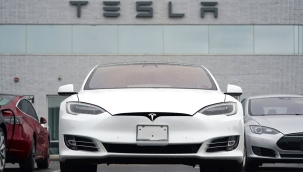 Tesla 817.000 aracını geri çağıracak