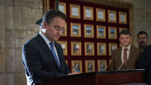 Babacan, Anıtkabir'i ziyaret etti