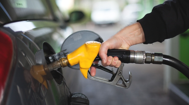 Benzine 69 kuruş, Motorine 84 kuruş zam