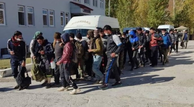 Bitlis'te 3 ayda 1192 kaçak göçmen yakalandı