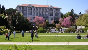 Hukuk Fakültesi'nde İngilizce ağırlığı düşürüldü