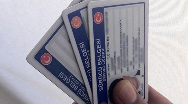 Eski ehliyetler yıl sonundan itibaren geçersiz