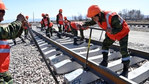 Kırgızistan, ilk demir yolunun yapımına başladı