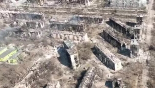 Kuşatma altındaki Mariupol'ün fotoğrafı çekildi