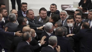 MHP'li Yılmaz CHP'li Gökçel'e yumruk attı