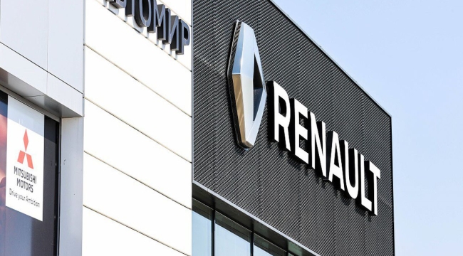 Renault, Rusya'daki faaliyetlerini askıya aldı