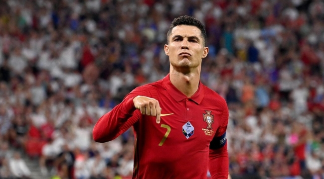 Ronaldo, futbol tarihinin en golcü futbolcusu oldu