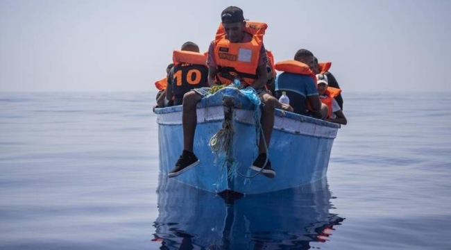 Tunus açıklarında kaçak göçmen faciası: 20 ölü