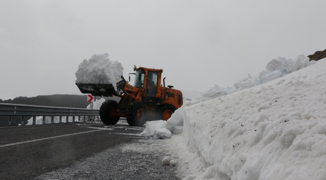 Ardahan-Ardanuç yolu 4 ay sonra trafiğe açıldı