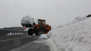 Ardahan-Ardanuç yolu 4 ay sonra trafiğe açıldı