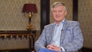 Ahmetov, Mariupol'ün yeniden inşasına söz verdi