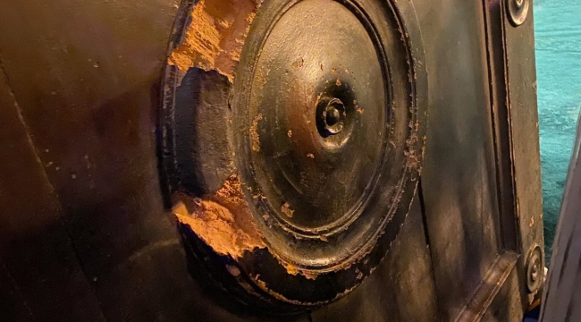 Ayasofya'nın tarihi kapısını kutsal sayıp yediler