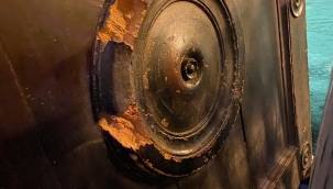 Ayasofya'nın tarihi kapısını kutsal sayıp yediler