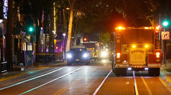 Kaliforniya'da silahlı saldırı: 6 ölü, 9 yaralı
