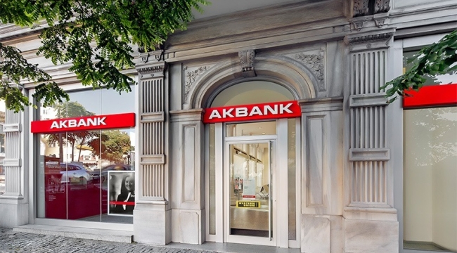 Faizlerin düşmesi Akbank'ın kârını üçe katladı