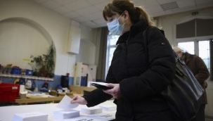 Fransa'da cumhurbaşkanı seçimi yapılıyor