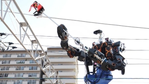 Japonya'dan demiryollarının bakımı için dev robot