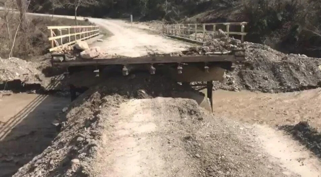 Kastamonu - Çatalzeytin'de 4 köprüyü sel vurdu