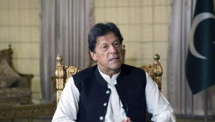 Pakistan'da İmran Han hükümeti düştü